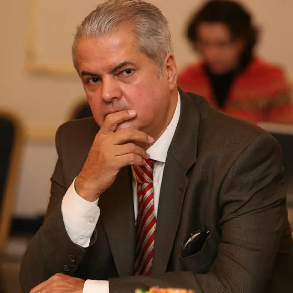 Adrian Năstase: Mi-e teamă că totul este doar o capcană