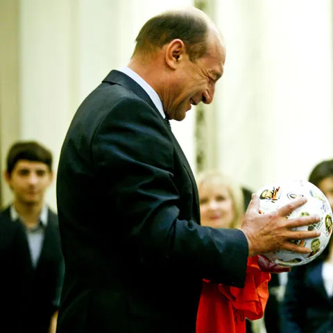 Traian Băsescu: "Dacă nu era intervenţia DNA, Unirea Urziceni nu era campioană niciodată"