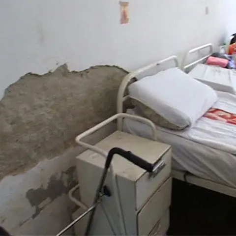 Centrul TBC de la Spitalul Judeţean Vaslui are 90 de ani şi nu a fost reabilitat niciodată