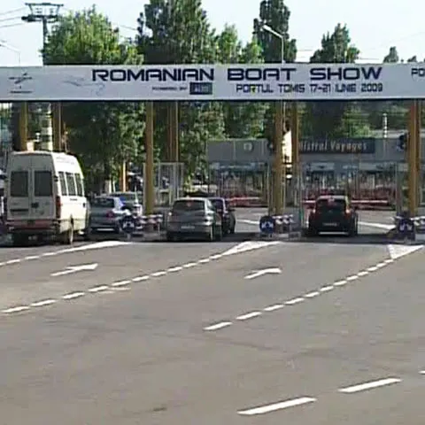 Traficul maşinilor de mare tonaj, resticţionat în judeţul Constanţa în perioada sezonului estival
