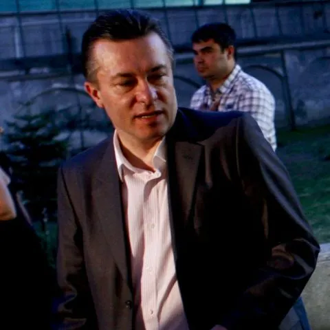 Diaconescu spune că cererea Olandei de activare a clauzei a avut legătură cu momentul electoral