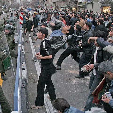 Ambasada României din Iran nu a primit solicitări pentru a găzdui manifestanţi