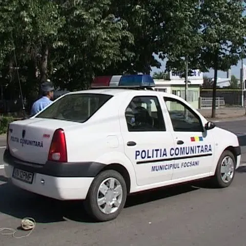 Poliţia Comunitară din Focşani plăteşte o firmă de pază privată 