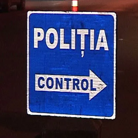 11 persoane au fost reţinute pentru trafic şi consum de droguri în Constanţa