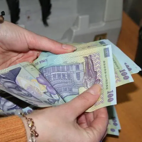 Reprezentanţii CSM şi AMR i-au cerut lui Predoiu să le arate grila unică de salarizare pentru toate categoriile bugetare