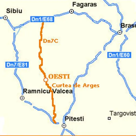 Trafic rutier îngreunat pe DN7C, în zona Arefu, judeţul Argeş din cauza căderilor de pietre