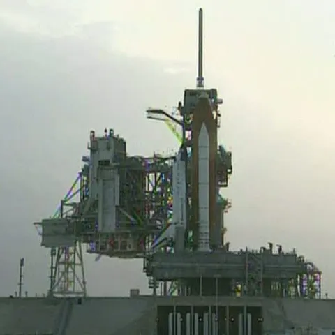 Naveta spaţială Endeavour nu a putut decola nici duminică noapte
