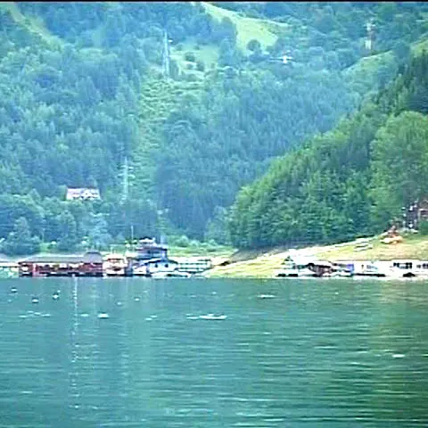 Lacul Bicaz este singurul loc din Moldova unde se pot practica sporturi nautice 