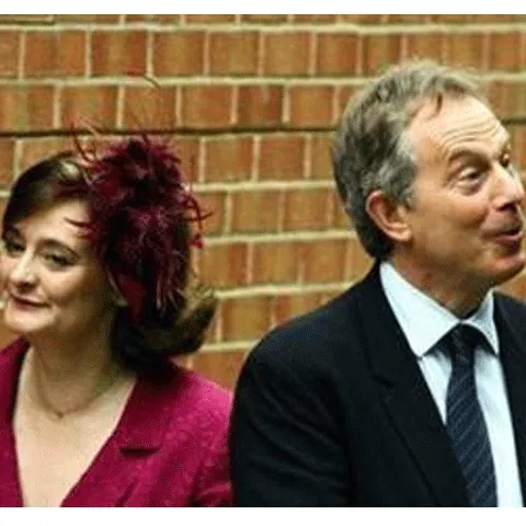 Soţia lui Tony Blair este suspectată că ar fi luat virusul gripei noi