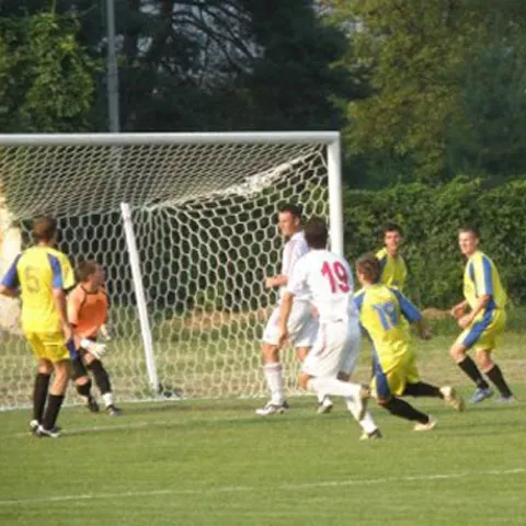 FC Internaţional Curtea de Argeş - Girom Albota, scor 1-0, într-un meci de pregătire