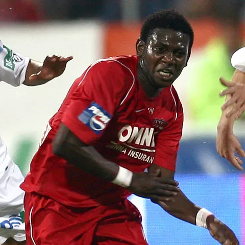 Ze Kalanga a revenit la Dinamo cu trei săptămâni întârziere