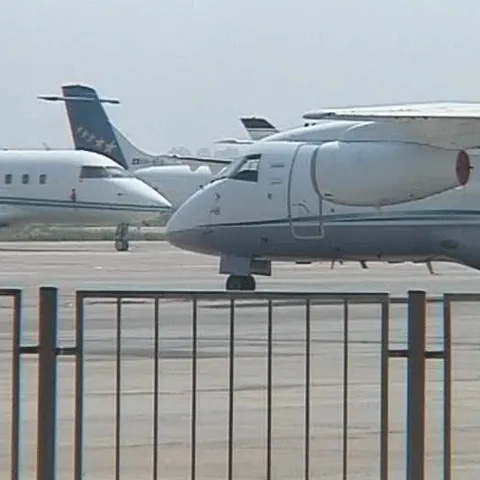 Cursele companiei MyAir, care operează zboruri de pe Băneasa spre Italia, au fost anulate