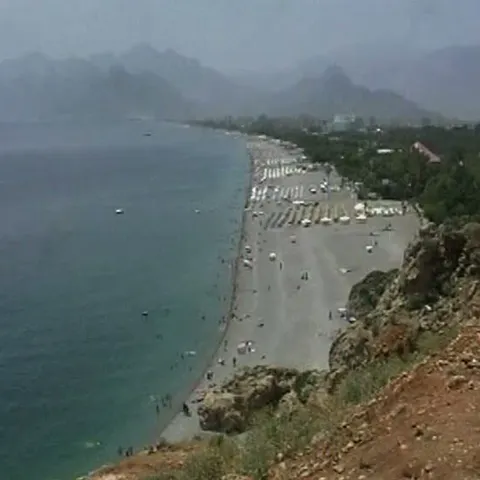 Agenţiile de turism se aşteaptă la vânzări cu 20% mai mici faţă de 2008 
