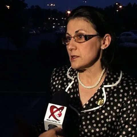 20.000 de profesori din întreaga ţară vor fi daţi afară, potrivit sindicatelor