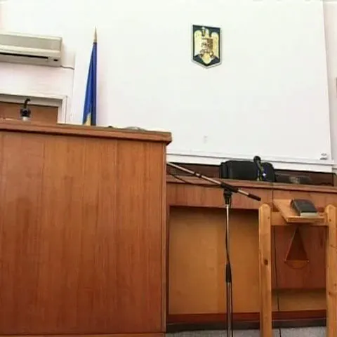 Oamenii legii din judeţul Alba au restanţe de peste 400.000 de lei la plata contribuţiilor de sănătate