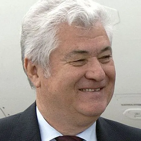 Republica Moldova va ridica vizele pentru români când UE va ridica vizele pentru moldoveni, spune Voronin. Cum comentaţi?