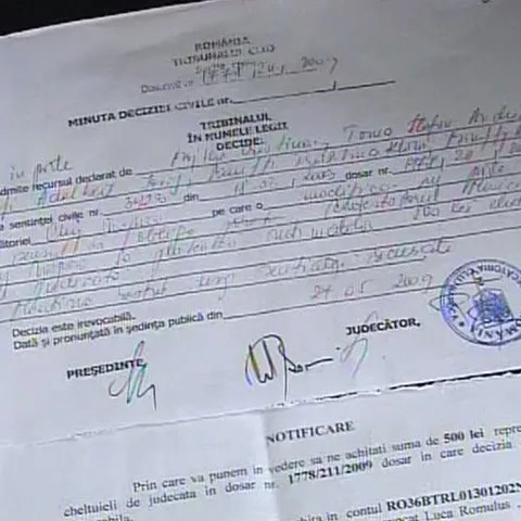 La Tribunalul Cluj-Napoca, documentele sunt scrise de mână 