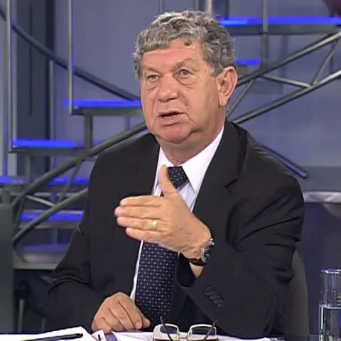 Consumul de energie electrică a scăzut cu 15% în primele şase luni ale anului