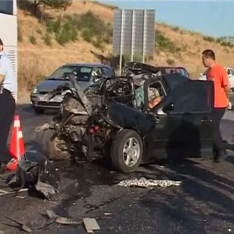 Nouă oameni au murit în Turcia, în urma unui accident de circulaţie