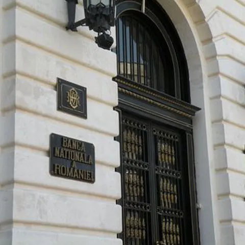 Indicatorii financiari externi ai României s-au îmbunătăţit semnificativ