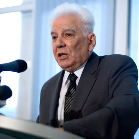 Procesul "Spiru Haret" s-a amânat. Guvernul nu-l recunoaşte pe Bondrea ca rector al USH