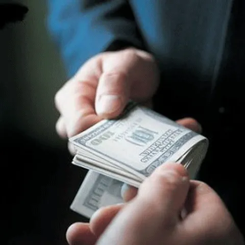 Transparency Internaţional: Parlamentul este perceput drept cea mai coruptă insituţie