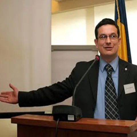 Taxa pentru Cotroceni ar trebui să prevină candidaturile neserioase, potrivit preşedintelui CNCD
