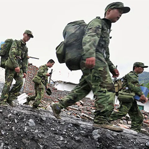China desfăşoară exerciţii militare fără precedent