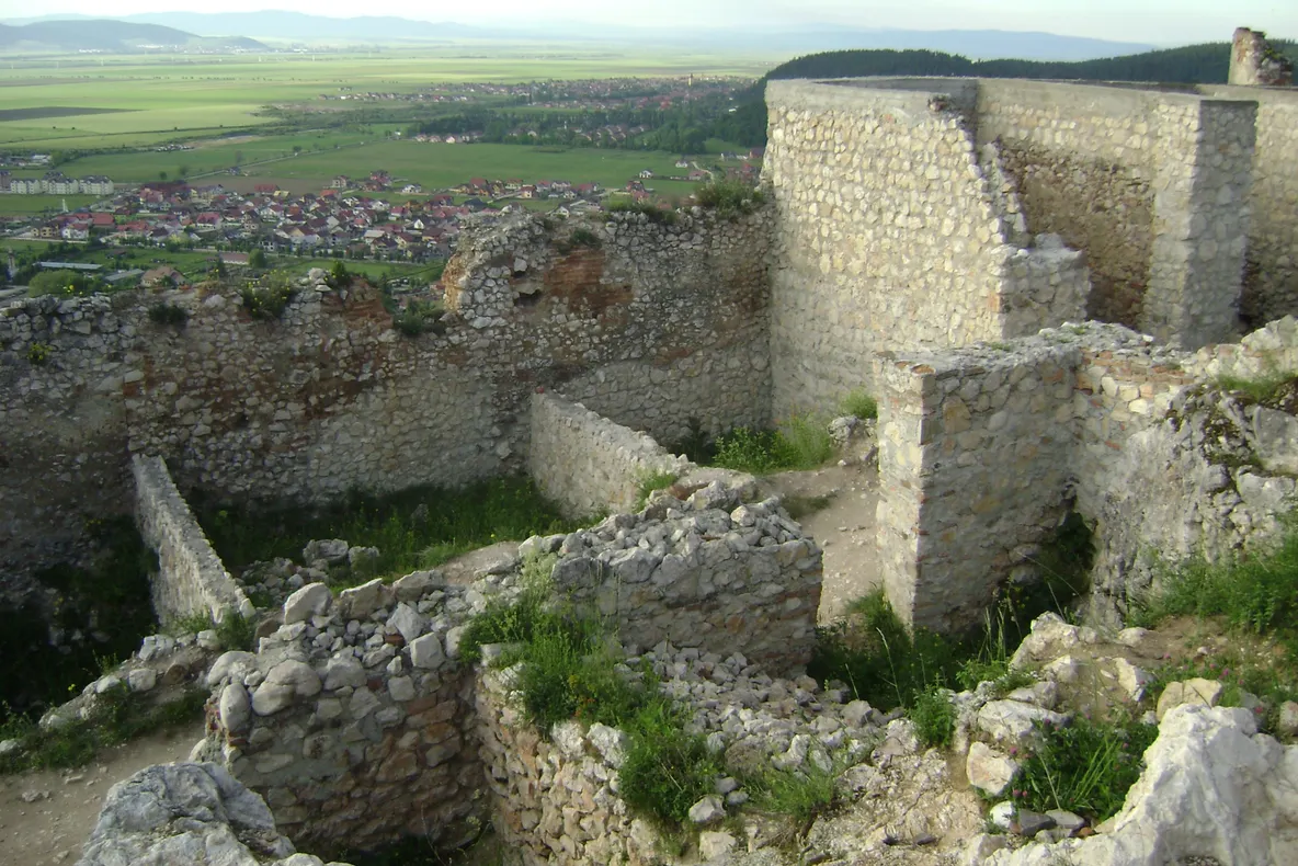 Moeciu - Cetatea Râşnov - Piatra Craiului