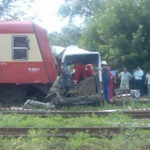 Şoferul microbuzului implicat în tragedia din Iaşi a murit 