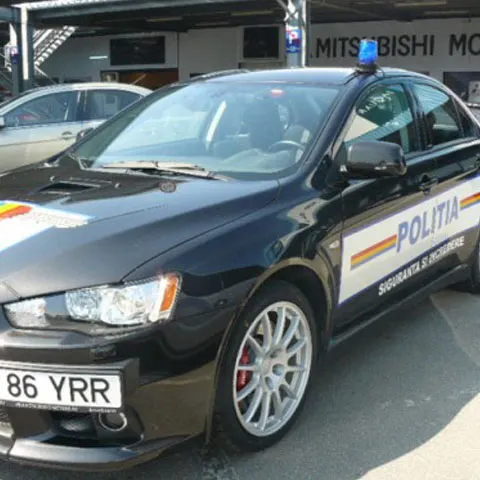Titi Aur a testat noul Mitsubishi EVO X al Poliţiei Române