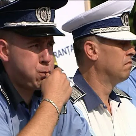 Poliţiştii din toată ţara au protestat pentru a treia zi consecutiv