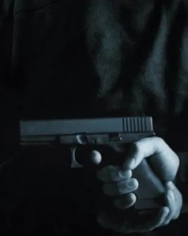 Autorii jafului de la casa de schimb din Constanţa au ameninţat trecătorii cu pistolul