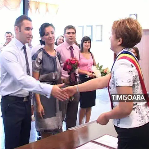Aglomeraţie la starea civilă, la sfârşit de săptămână