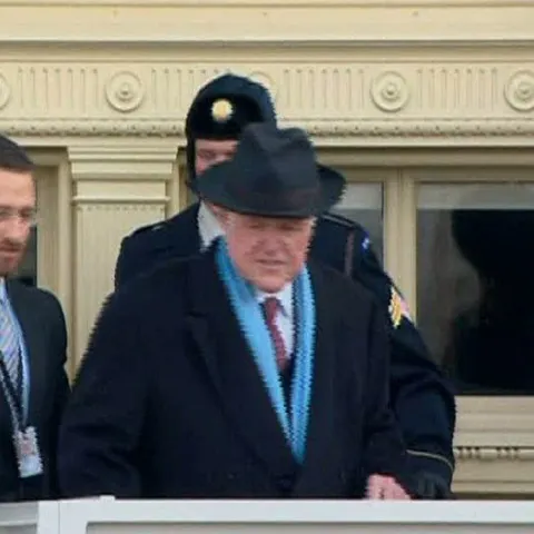 Moartea senatorului democrat Ted Kennedy a generat o adevărată avalanşă de omagii în Statele Unite şi în întreaga lume
