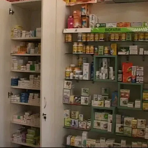 Producătorii şi distribuitorii de medicamente vor sistemul de factoring de la 1 septembrie