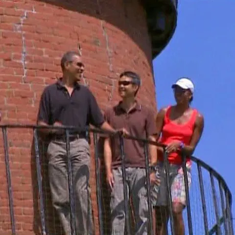 Familia Obama a vizitat joi farul din Aquinnah 