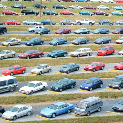 Producătorii auto din România vor acoperi costurile predării sau preluării maşinilor scoase din uz