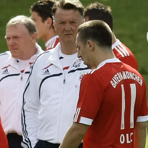 Război la Bayern Munchen: Ribery "sare" la Van Gaal