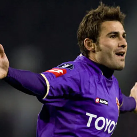 Mircea Lucescu: "Şahtior s-a interesat de un posibil transfer al lui Adrian Mutu de la Fiorentina!"