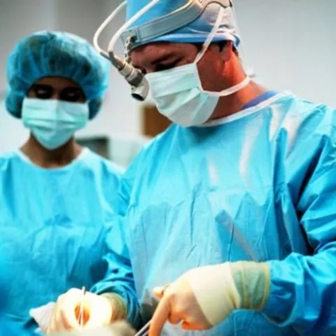 Peste 60 de doctori de la Floreasca au plecat în străinătate în 2009, pentru salarii mai mari
