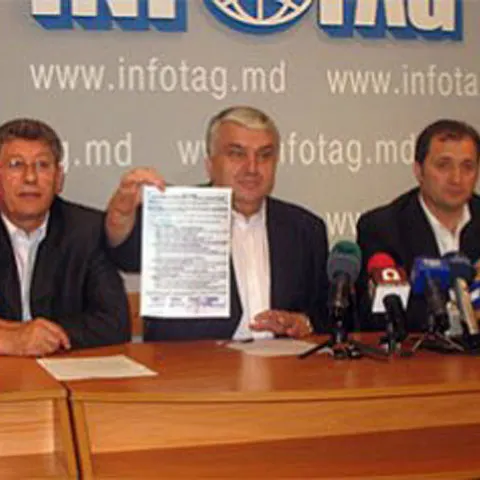 Comuniştii nu vor avea funcţii de conducere în Guvernul de la Chişinău