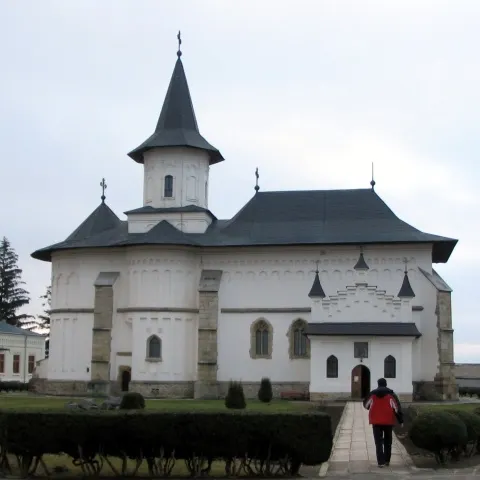 Episcopia Romanului şi Bacăului a fost ridicată la rang de Arhiepiscopie