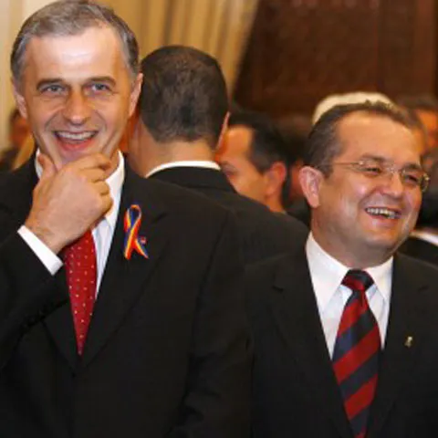 Geoană: PSD nu s-a decis dacă va susţine sau nu demersul asumării 