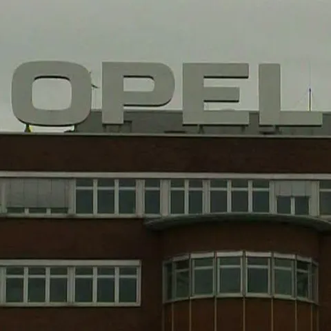 Peste 10.000 de angajaţi Opel vor ajunge pe drumuri