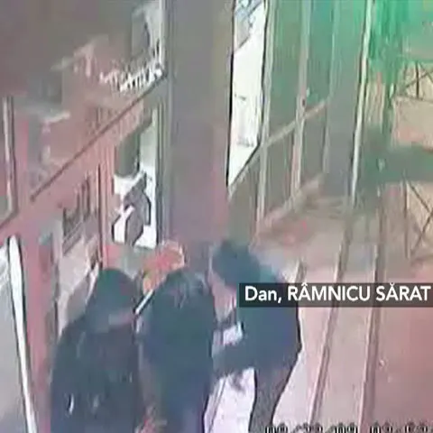 Jaf în 40 de secunde la un magazin de calculatoare aflat lângă sediul poliţiei