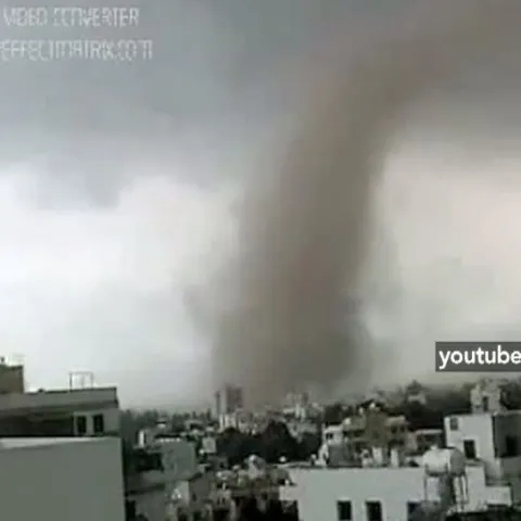 Zece oameni au fost răniţi în capitala Ciprului, în timpul unei tornade