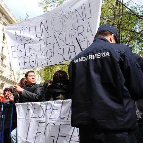 Ministerul Justiţiei - Salariile magistraţilor vor creşte cu până la 1.837 de lei