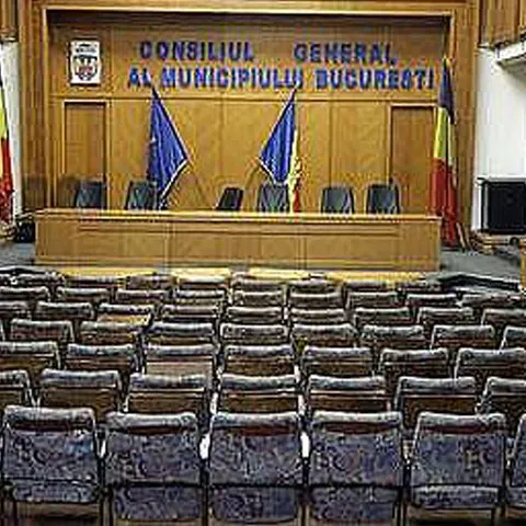 Membrii Consiliului General al Capitalei au susţinut că sunt ameninţaţi cu moartea de mafia imobiliară