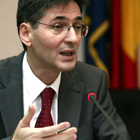 Funcţionarea Justiţiei din România are legătură cu aderarea la Schengen, avertizează comisarul Orban